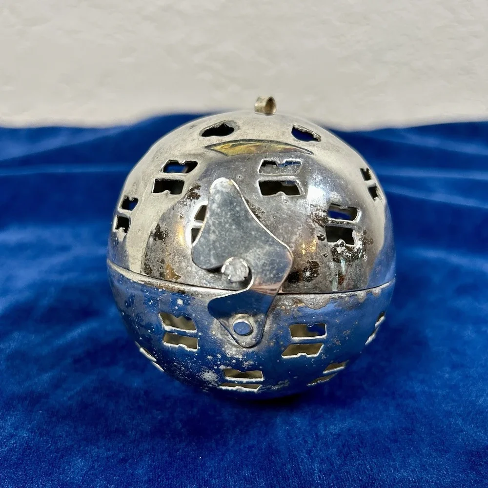 Vintage Silverplate Friendship Ball Potpourri Holder Ornament Pomander